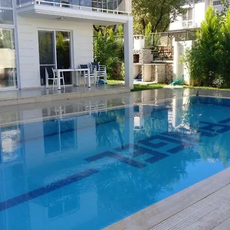 Khan Villa